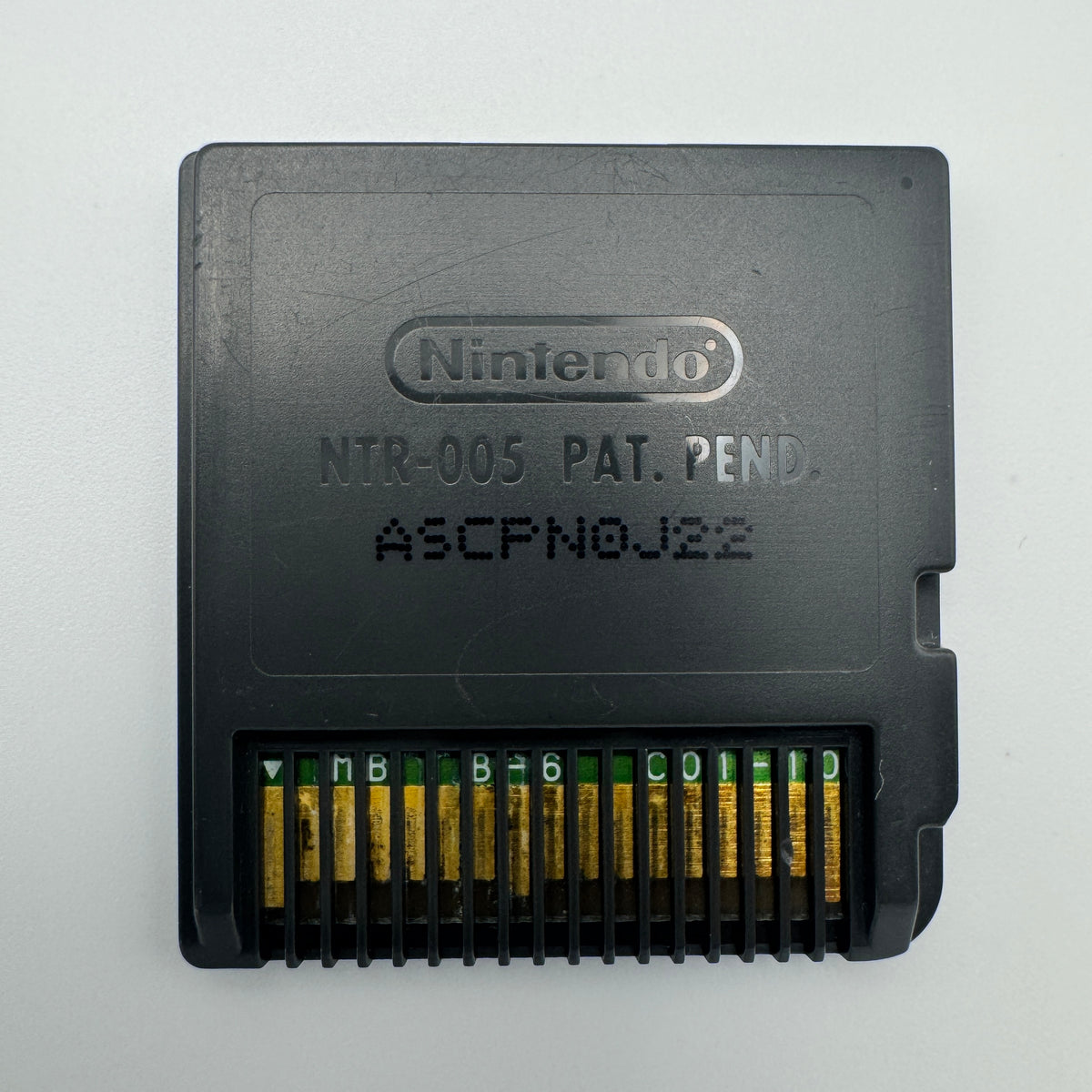 Sonic Rush DS: back of Nintendo DS cartridge showing contacts.